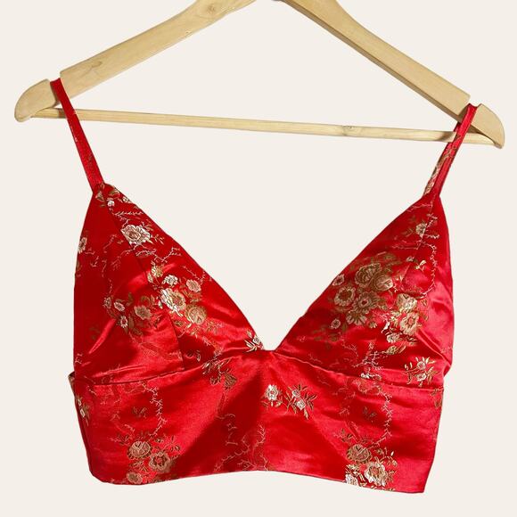 I.AM.GIA. Red Floral Jacquard Satin V-Neck Cropped Top Size Small - Picture 2 of 10